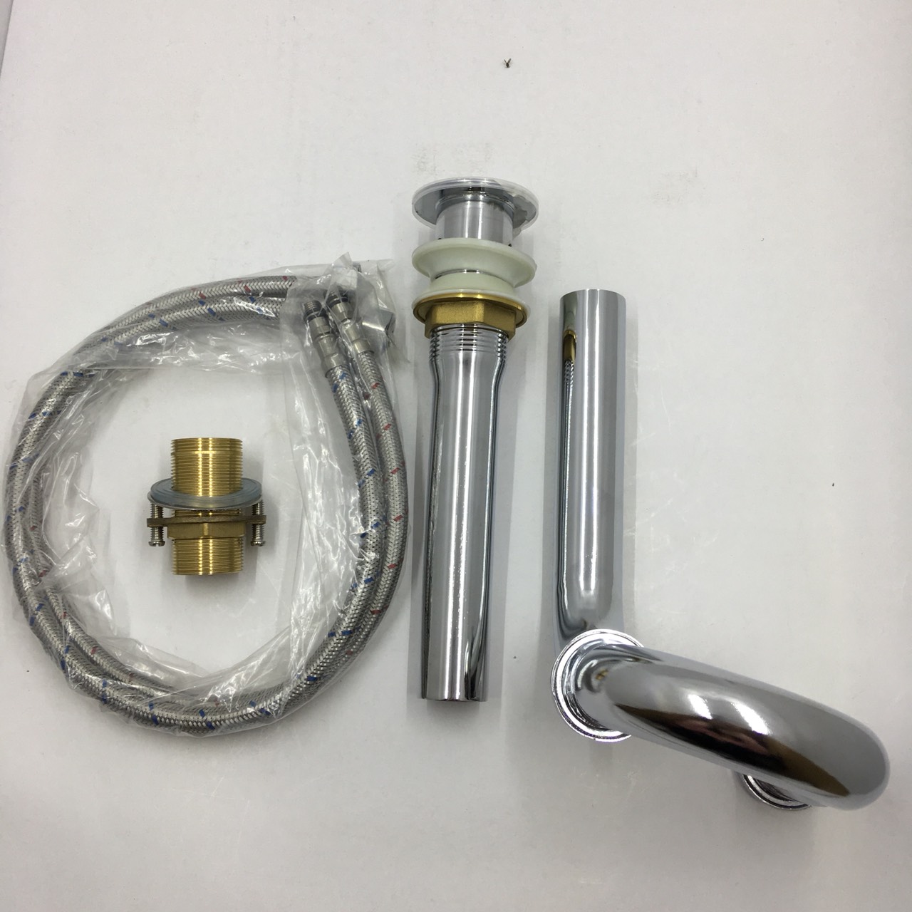 Vòi Lavabo Vuông Nóng Lạnh Đồng Thau Cao Cấp Mạ Chrome Sáng Bóng Mã L831 + Dây cấp + Xifon + Chân đồng