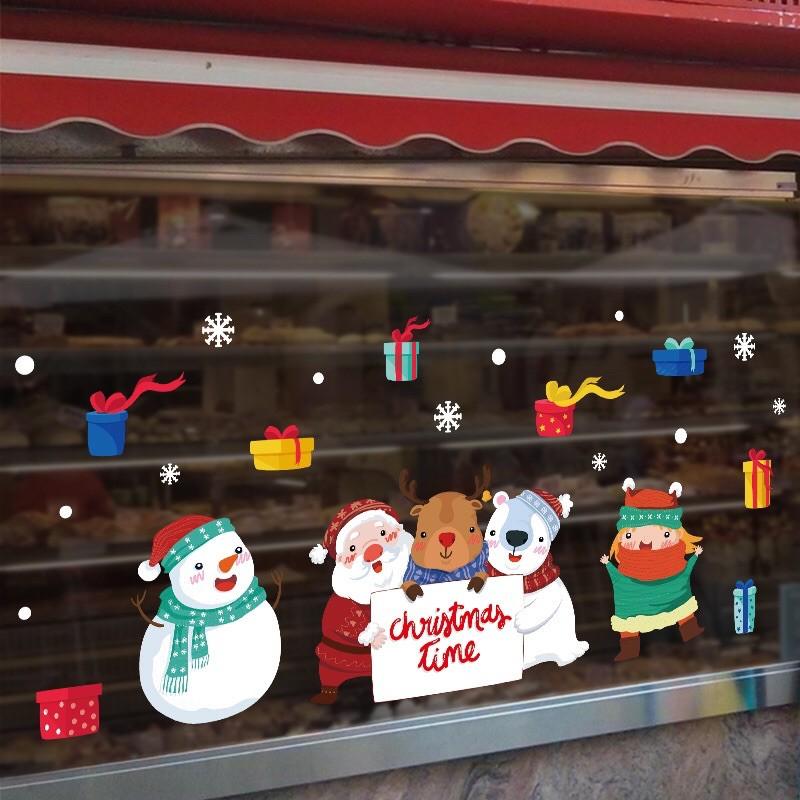 Decal trang trí Noel - các bạn cầm bảng đón giáng sinh mẫu mới