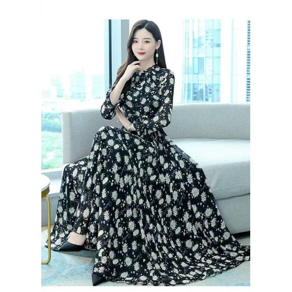 HÀNG NHẬP - ĐẦM MAXI VOAN NỀN ĐEN HOA TRẮNG CỔ NHÚN BÈO TAY DÀI