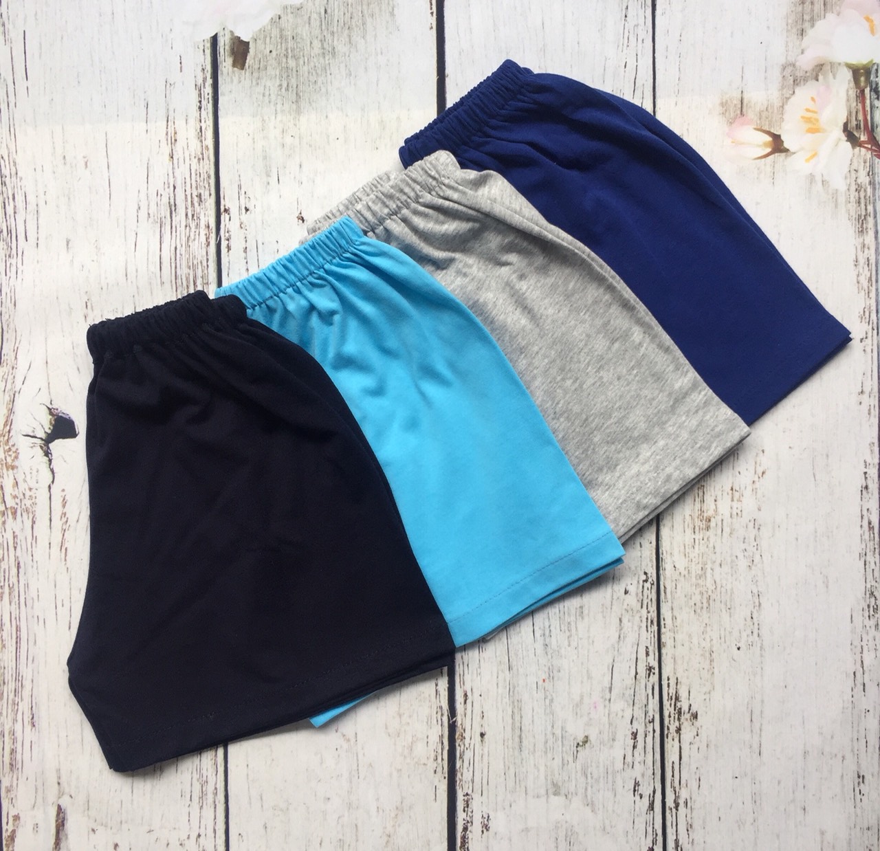 Combo 4 quần bé trai từ 3-30kg - Cotton thiên nhiên. Giao màu ngẫu nhiên