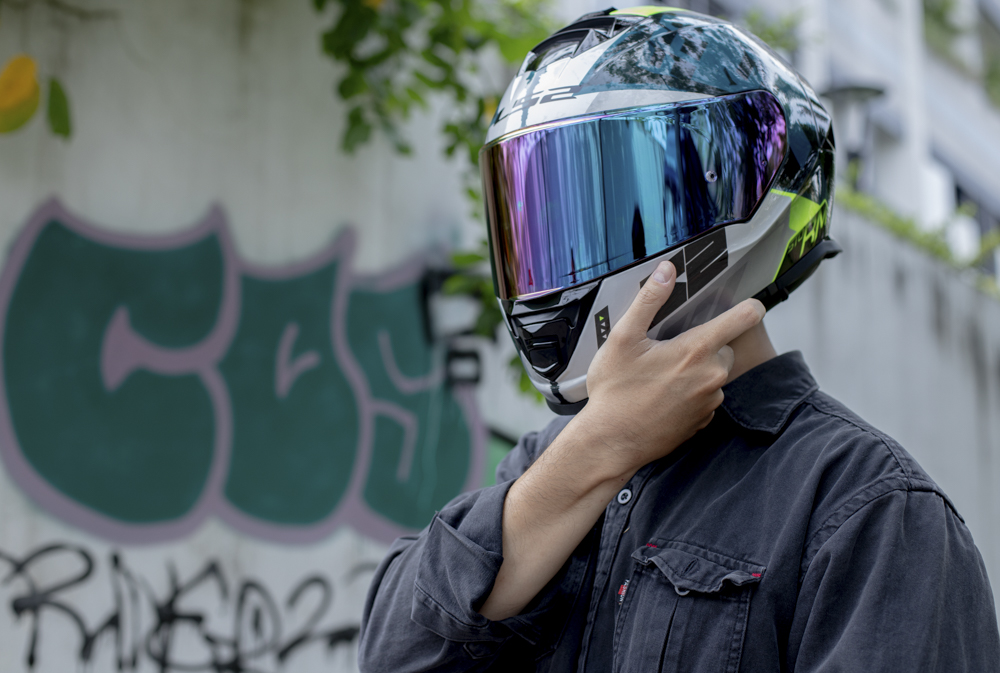 MŨ BẢO HIỂM FULLFACE HAI KÍNH LS2 FF800 STORM - GARA20