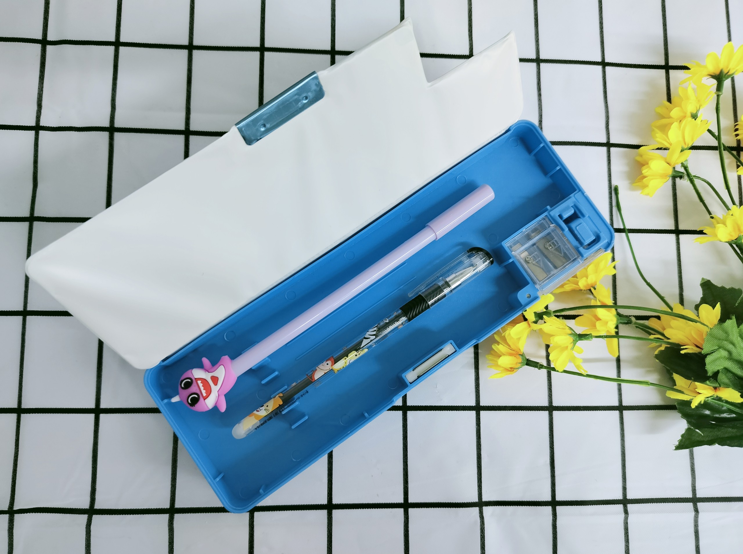 Hộp bút cute dành cho bé trai