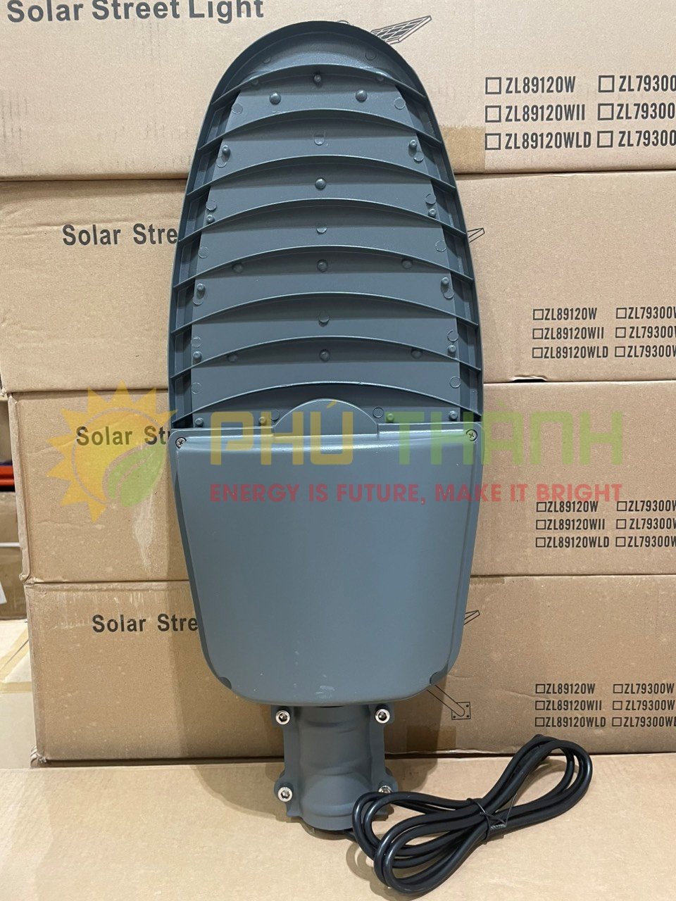 Đèn năng lượng mặt trời 500W đèn bàn chải Z500 hàng cao cấp mẫu mới 2022