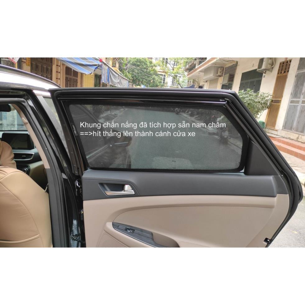 Rèm che nắng nam châm xe Toyota Cross 2020-2023 bộ 4 tấm cho 4 cửa tặng kèm đế giữ rèm