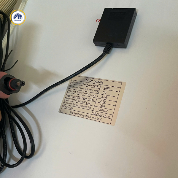 Đèn ốp trần năng lượng mặt trời 300w Jindian JD-A320