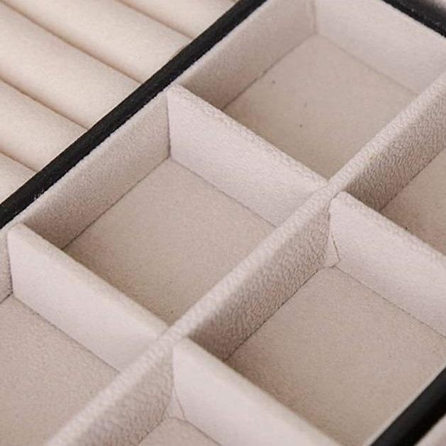 Hộp Đựng Trang Sức Phụ Kiện Bọc Da Hai Tầng Có Khóa – Màu sắc giao ngẫu nhiên
