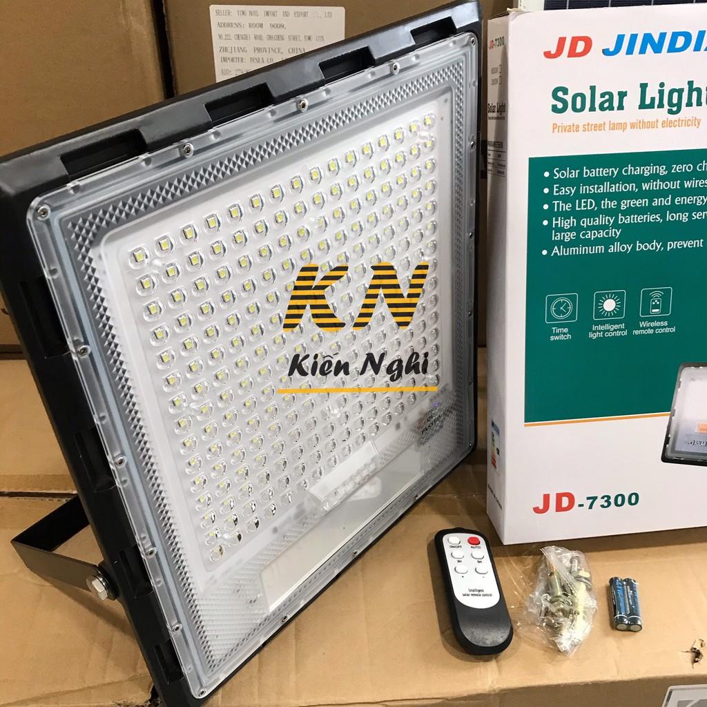 JD-7300 ĐÈN NĂNG LƯỢNG MẶT TRỜI CHỐNG CHÓI JD JINDIAN 300W MẪU MỚI 2021 CÓ ĐÈN BÁO MỨC PIN