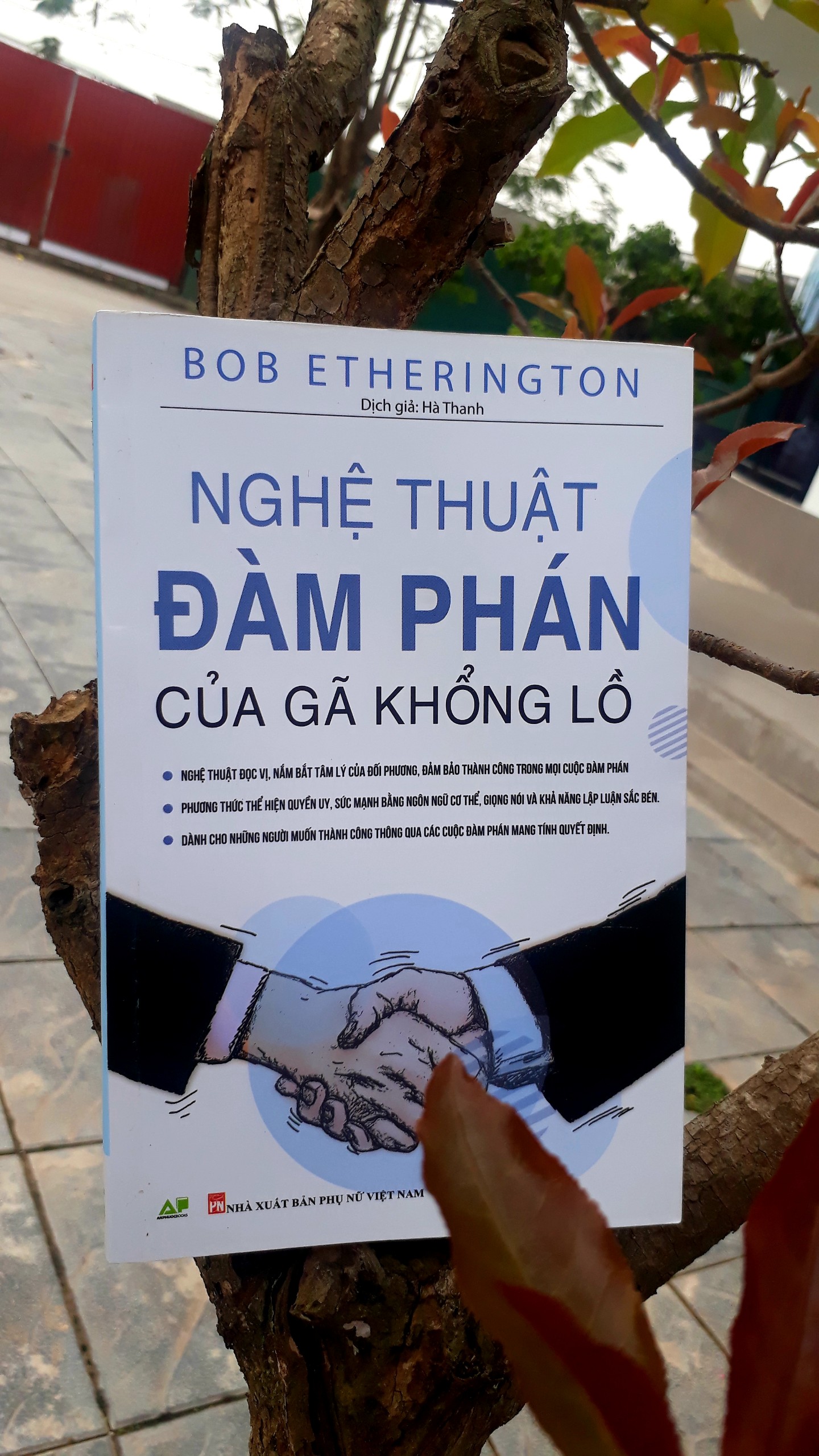 Nghệ Thuật  Đàm Phán Của Gã Khổng Lồ