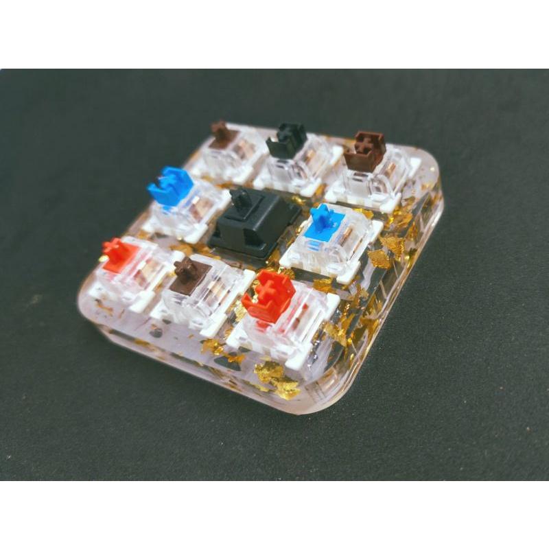 Switch Tester resin 9 key họa tiết lá vàng.