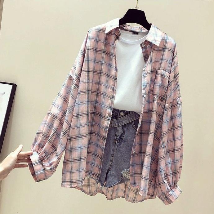 Áo sơ mi đũi nữ kẻ caro phối màu nữ tính, thiết kế tay phồng s59
