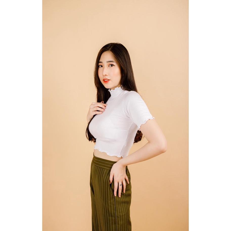 Áo Croptop Tay Ngắn Cổ Lọ Viền