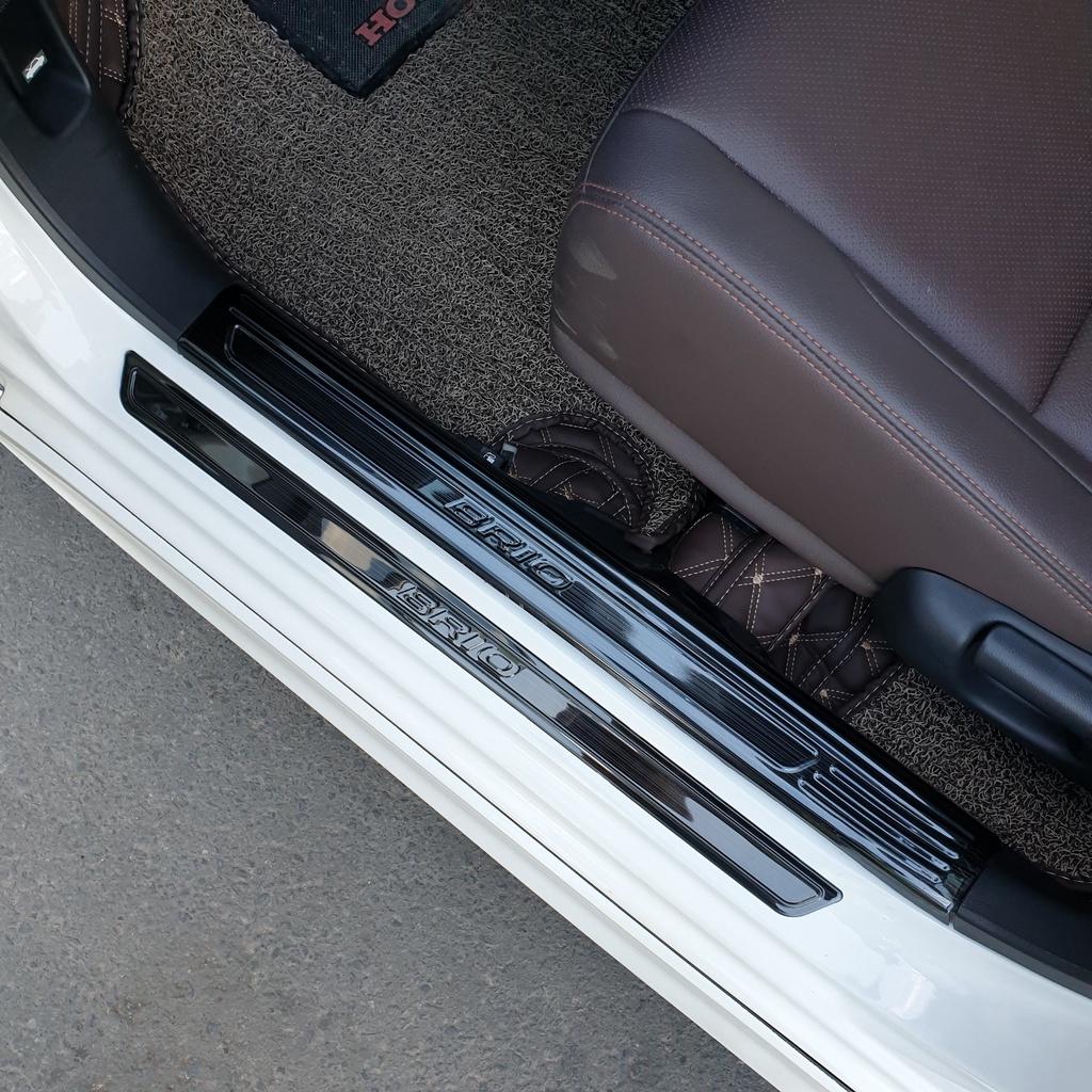 Ốp bậc cửa FREESHIP Bộ ỐP BẬC CỐP VÀ BẬC CỬA xe Honda Brio vân Titan