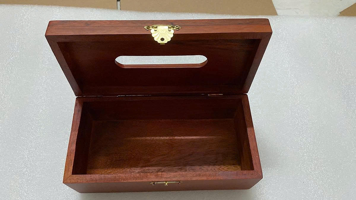 Hộp Đựng Giấy Ăn Gỗ Hương Tự Nhiên - Kích Thước 22x12x10cm Trạm Khắc Tinh Sảo Phù Hợp Làm Quà Tặng