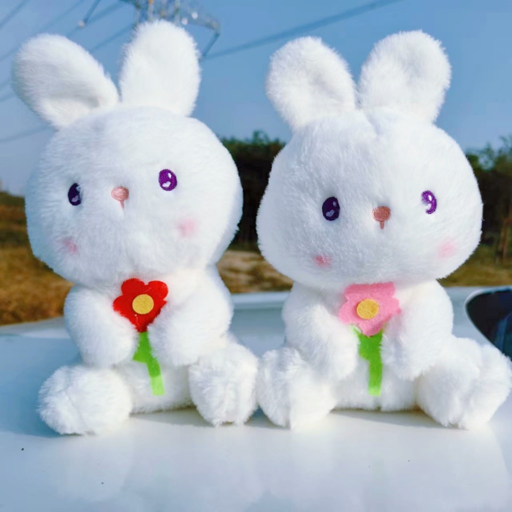 Gấu bông thỏ ôm hoa đáng yêu - Size 22cm - Quà tặng gấu bông thỏ trắng lông mịn dễ thương.