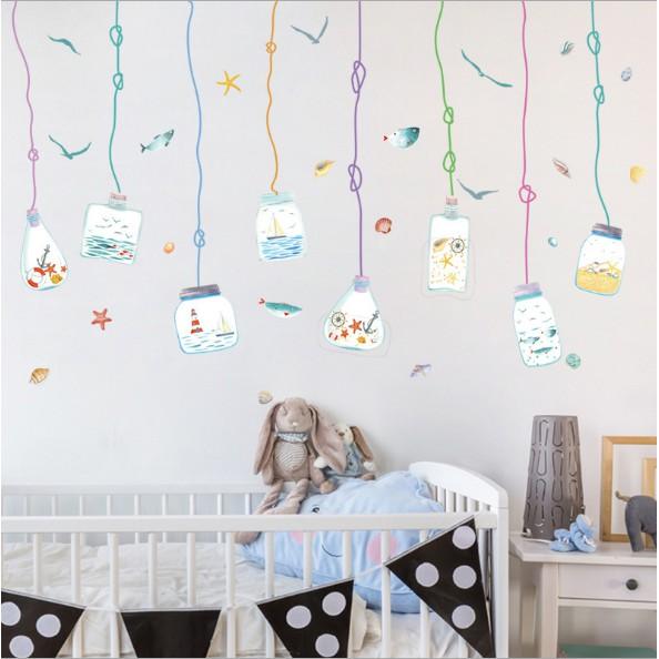 Decal trang trí tường - Rèm dây treo Chai Thủy Tinh Đại Dương
