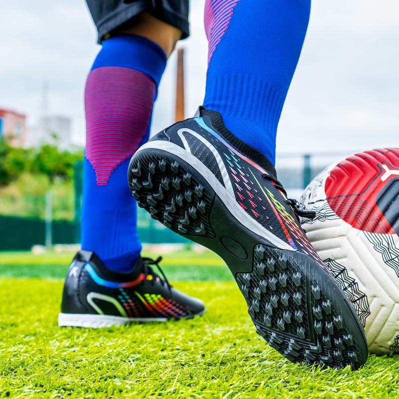 Giày bóng đá LLLSYLOVE Sân nhân tạo Giày bóng đá chống trượt Giày thể thao nam Sân cỏ ngoài trời Đào tạo Futsal Giày trẻ em Zapatos De FutbolSoccerShoes