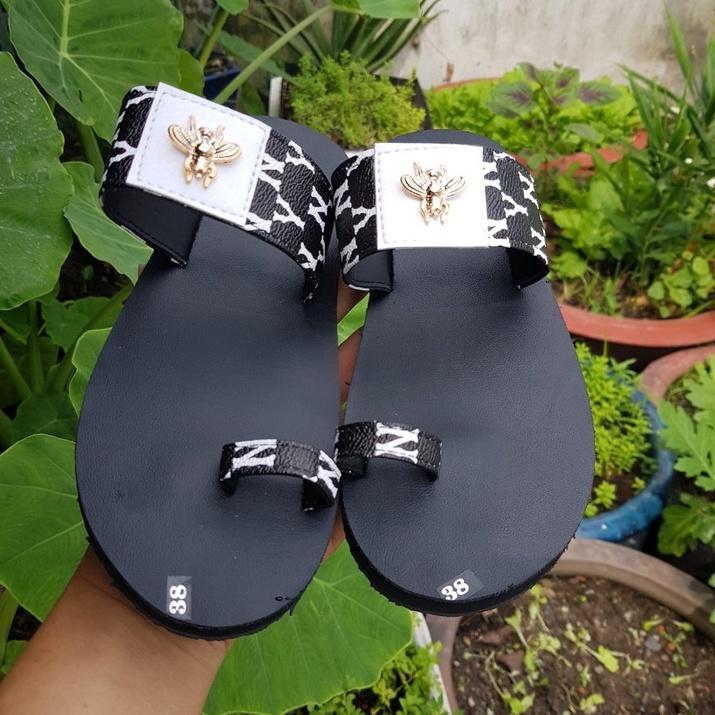 Dép xỏ ngón nữ N-Y đen sandal đồng nai