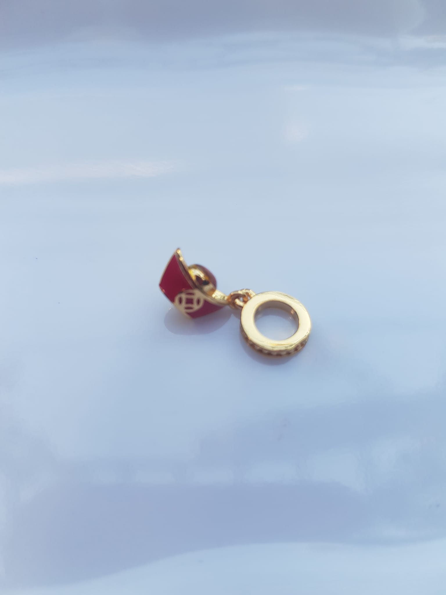 Phụ Kiện Charm Vòng Tay Nữ đẹp Hình Thỏi vàng đỏ mạ vàng kiểu đẹp Nữ đã có vòng tay hạt chuỗi , vòng tay kiểu thì charm thỏi vàng đỏ kiểu này vào đeo đẹp may mắn xinh lắm ạ