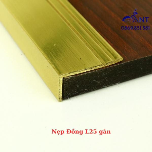 Nẹp Đồng L25 sọc, Nẹp đồng chữ L, Nẹp đồng chống trơn, nẹp ốp cầu thang, giá 1m