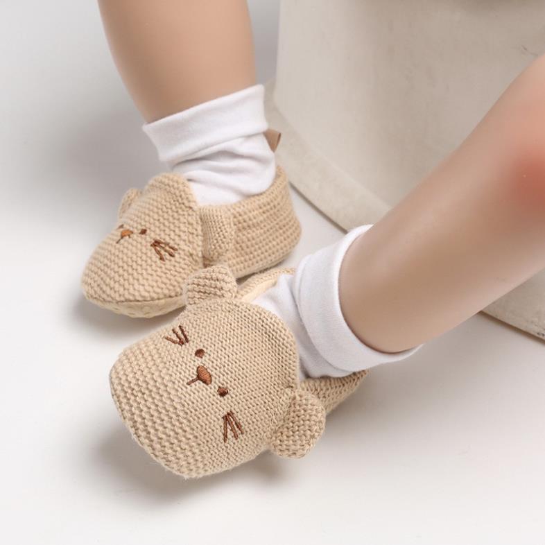 Giày tập đi mềm mại họa tiết hình chuột đáng yêu cho bé