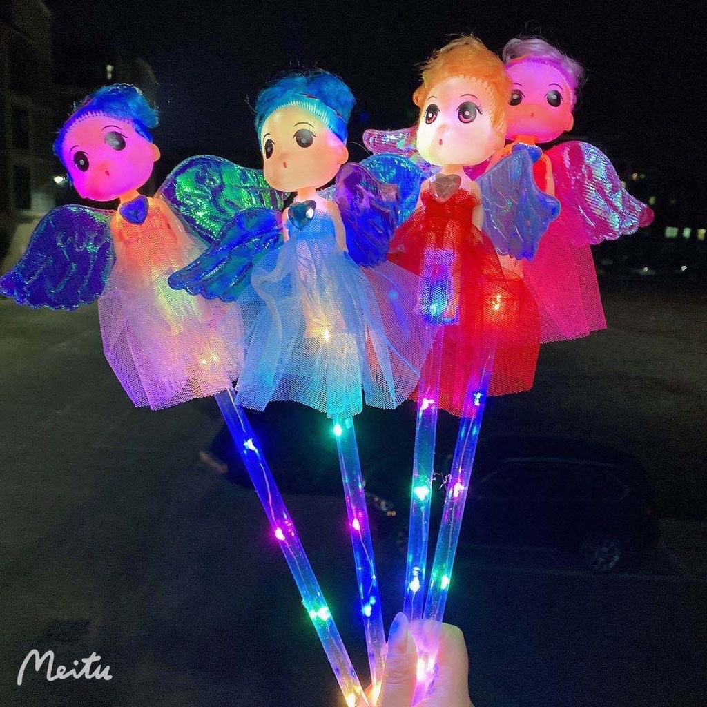 Gậy búp bê chibi, đũa công chúa phát sáng nhiều màu, đồ chơi cho bé - VPP Thiên Ái