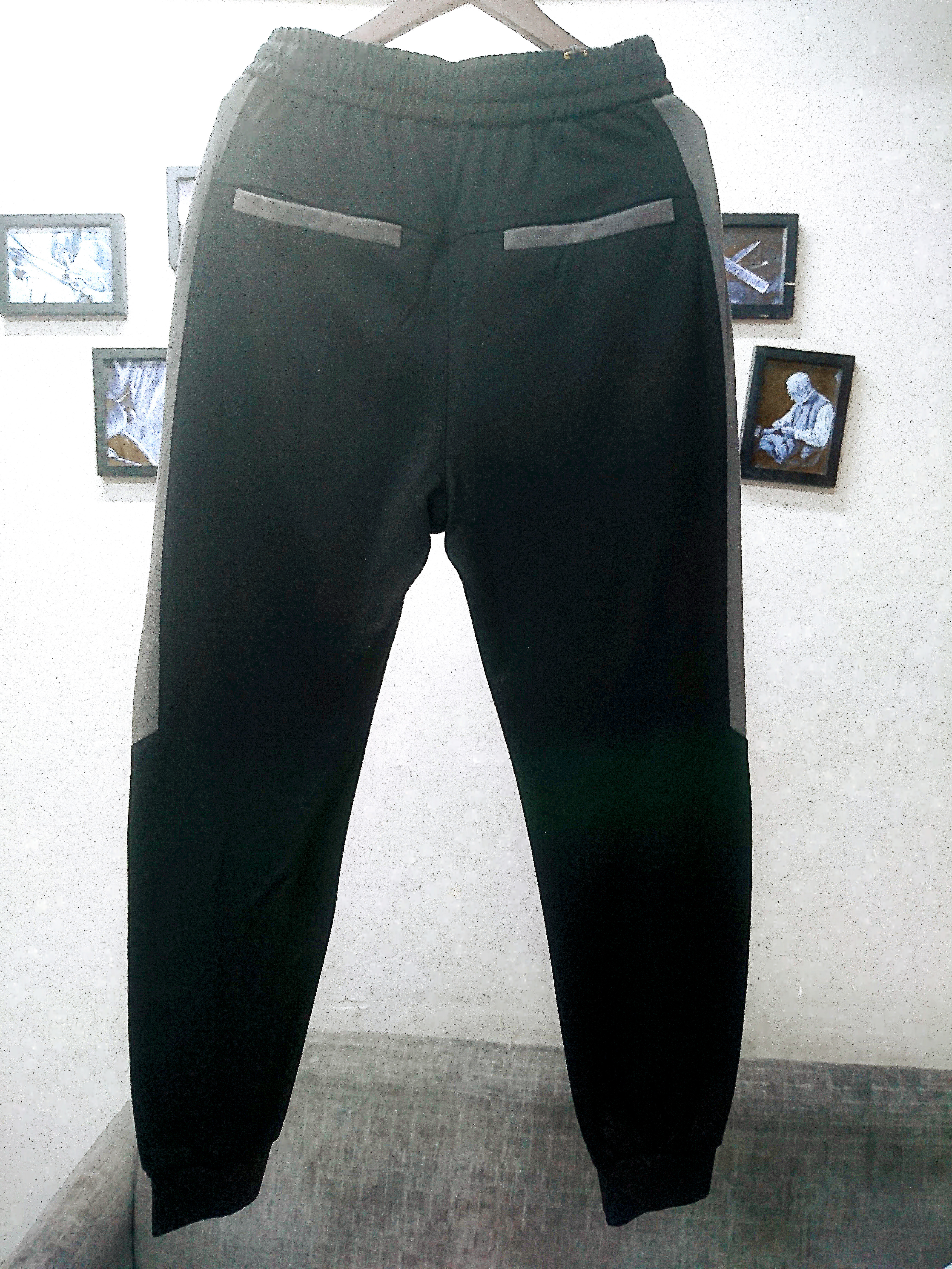 Quần Jogger Nam sọc thể thao ống bo năng động trẻ trung mang phong cách Hàn Quốc dáng ôm body chất liệu vải bông dệt kim cao cấp co giãn nhẹ mặc thoải mái hợp xu hướng thời trang - Mẫu HOT