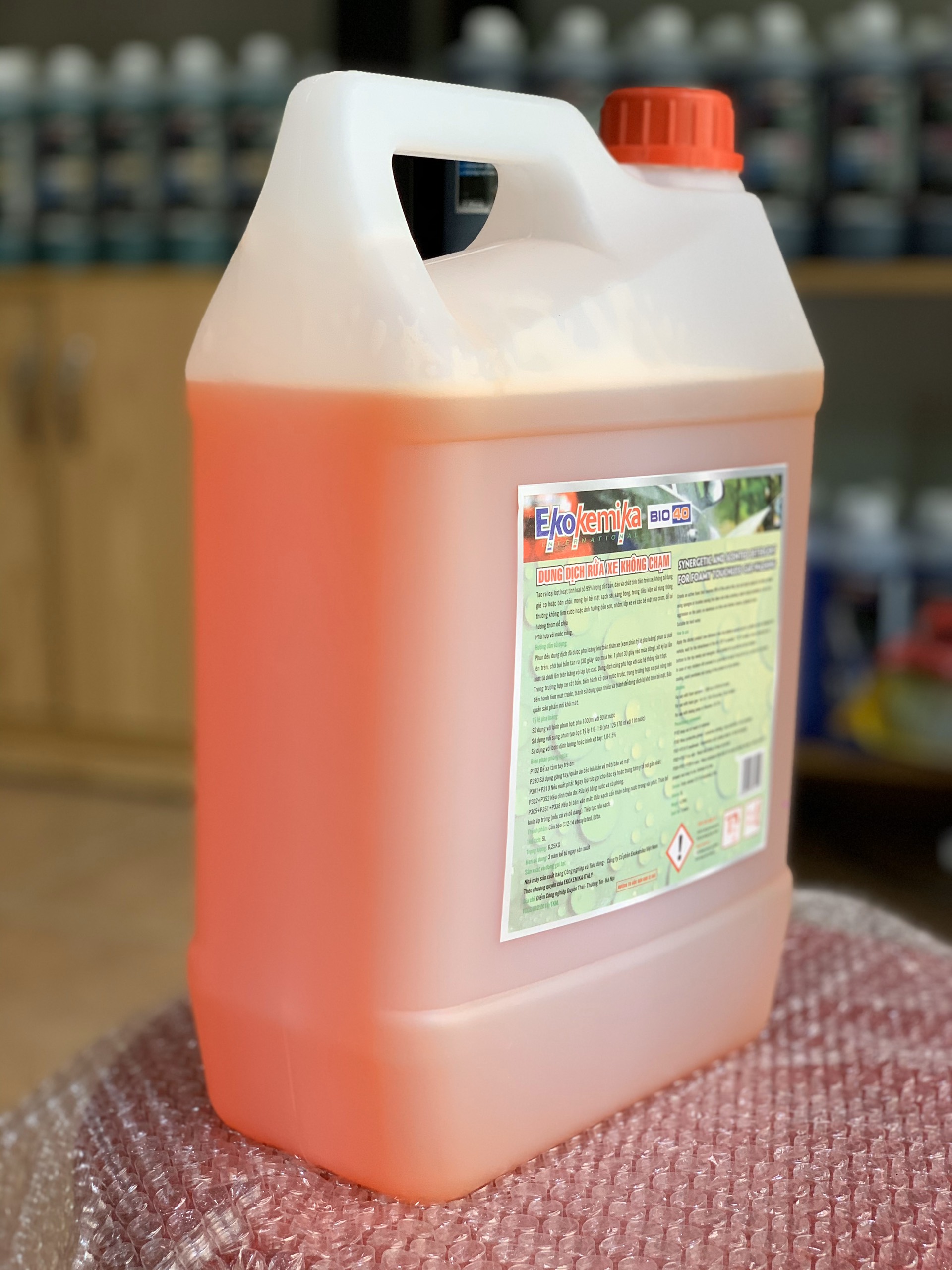 Nước Rửa Xe Không Chạm Ekokemika Italy Bio 40 - Hàng Chính Hãng