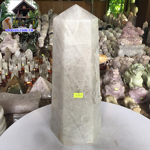 Trụ lục giác đá thạch anh trắng tự nhiên phong thủy giúp nạp khí tụ lộc T501 nặng 7.6kg kích thước 13.5x32.5