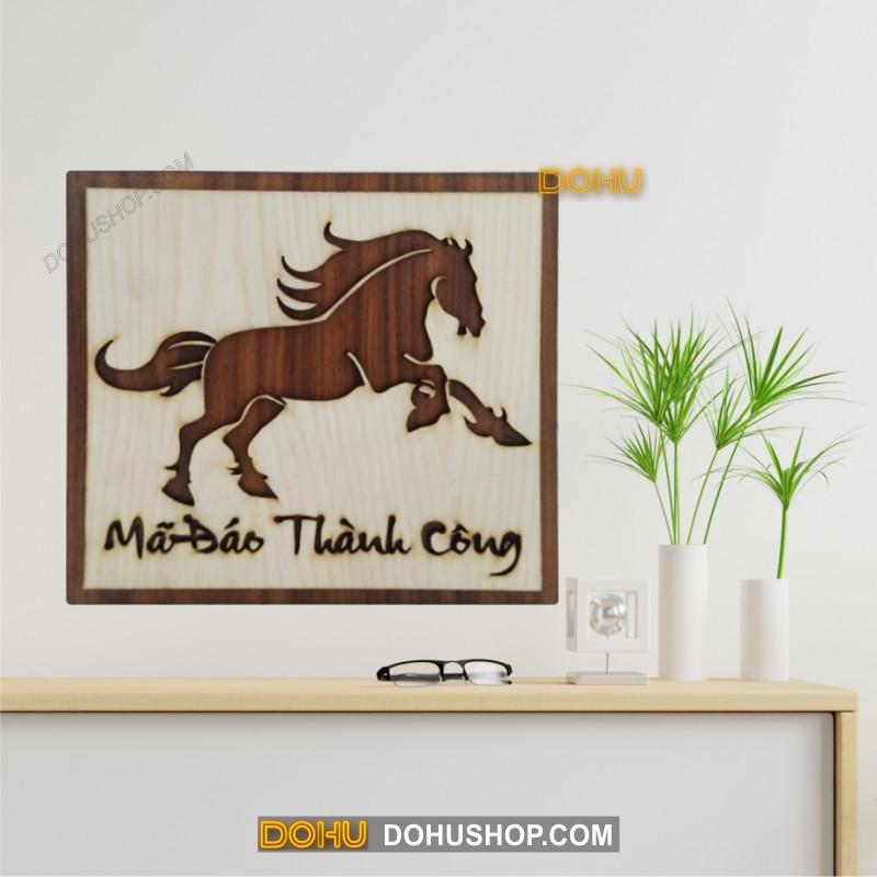Tranh Gỗ Treo Tường Handmade DOHU010: Mã Đáo Thành Công - Thiết Kế Đơn Giản, Độc Lạ, Sang Trọng