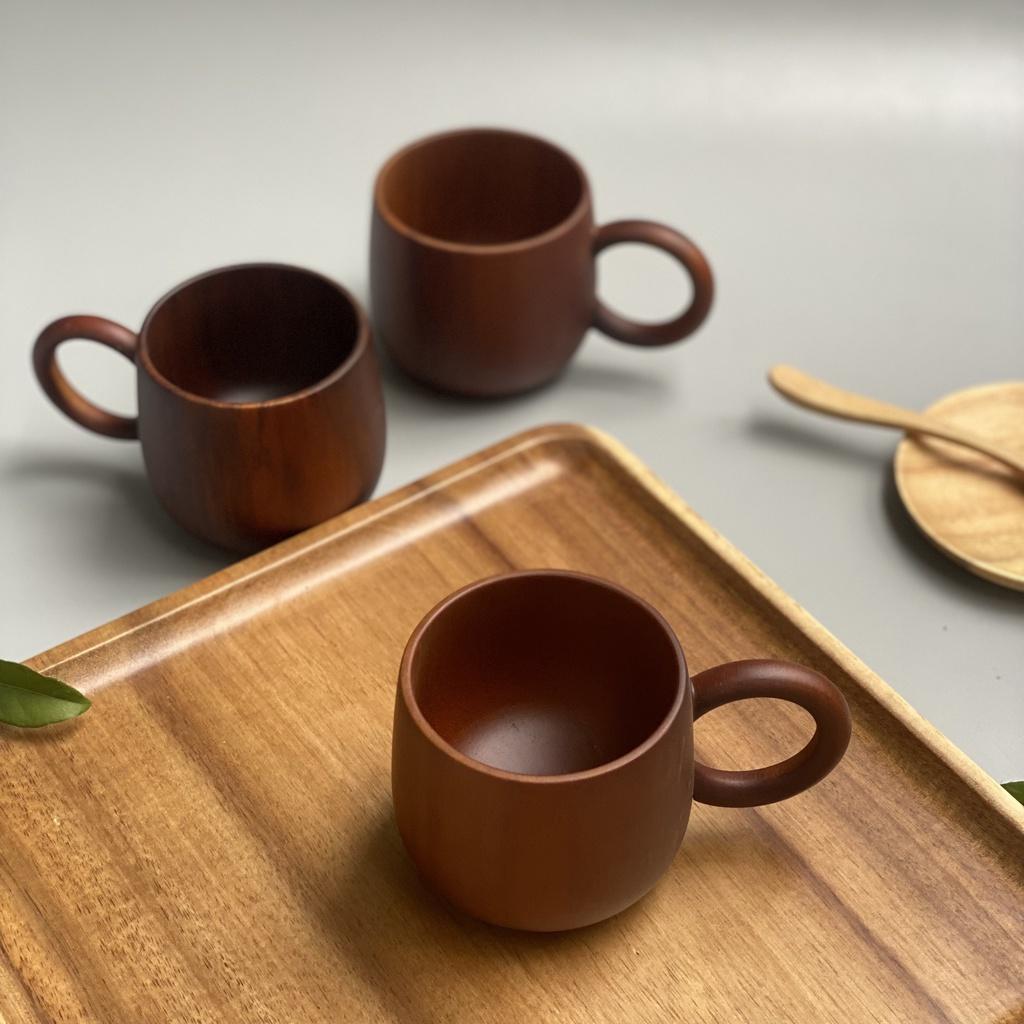 Cốc gỗ Keo có quai tiện dụng, sang trọng, đẹp mắt