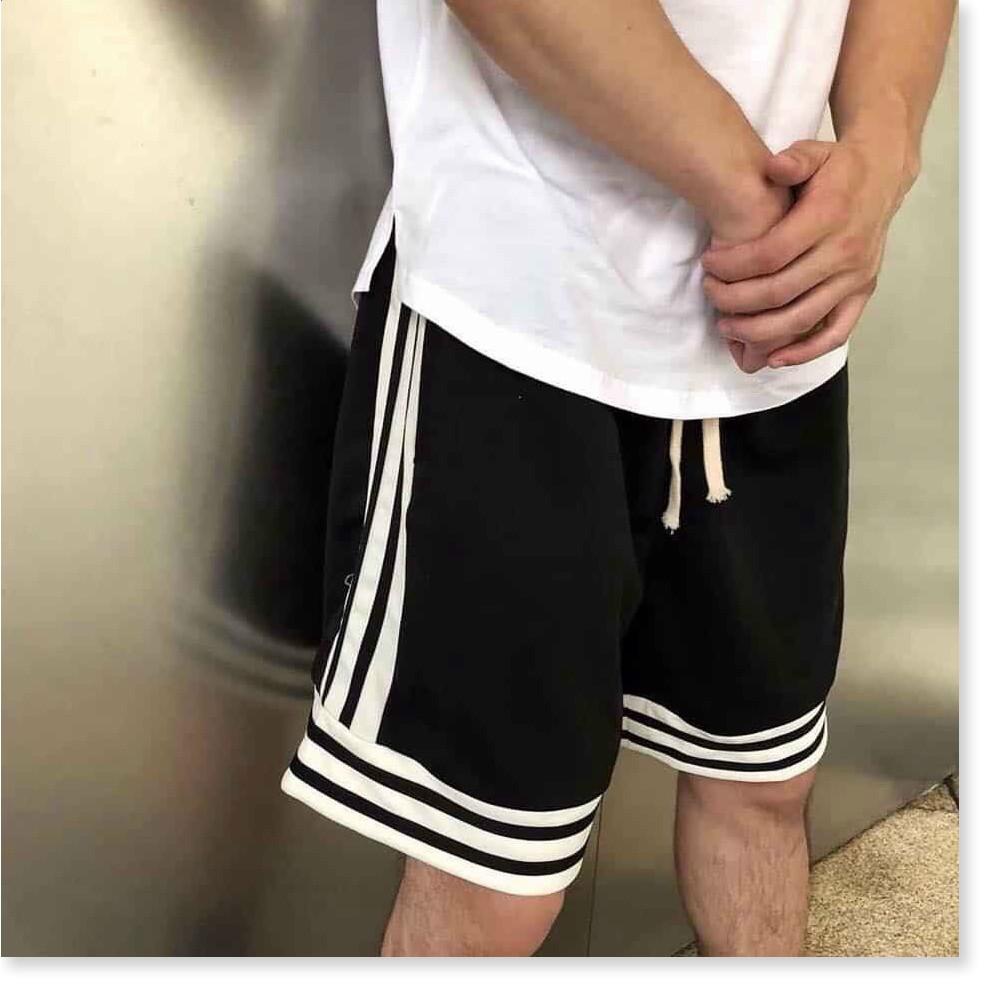 QUẦN SHORT NỮ KẺ SỌC CÁ TÍNH