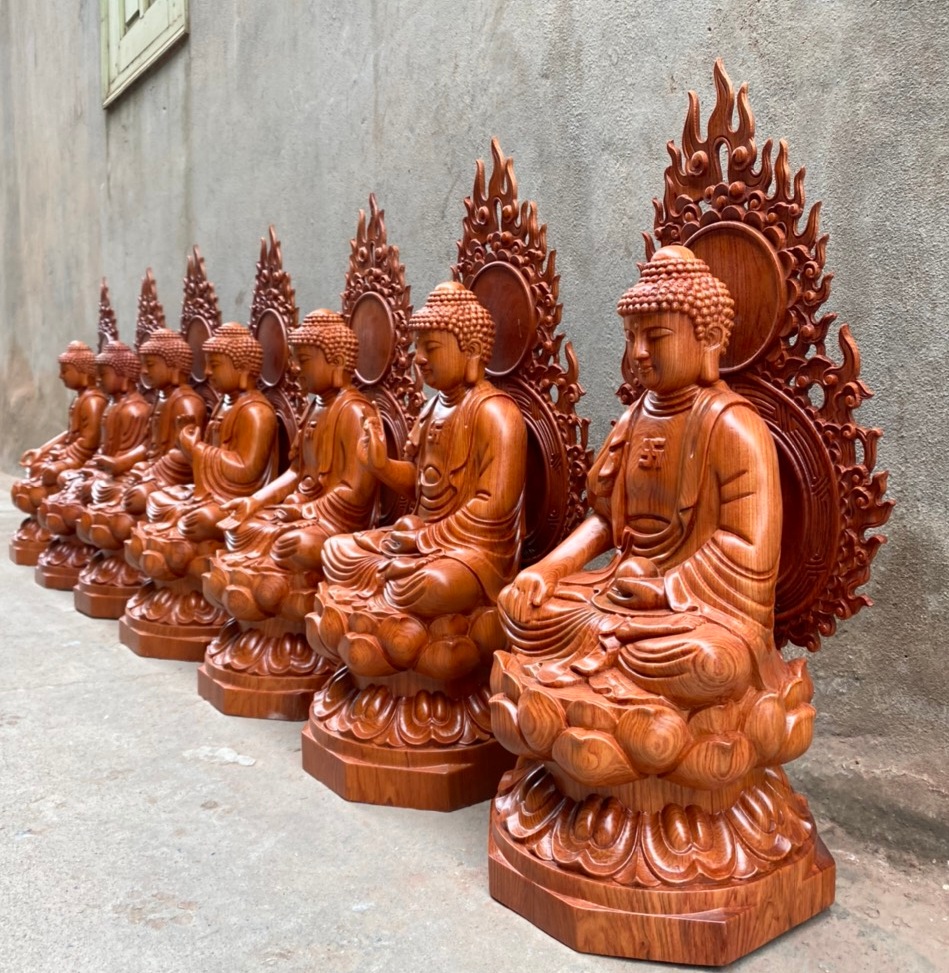 BỘ ĐIÊU KHẮC TƯỢNG PHẬT THẤT PHẬT DƯỢC SƯ BẰNG GỖ HƯƠNG ĐÁ KT CAO 50×25×26CM + LÁ CHẮN HÀO QUANG CAO TỔNG 60CM