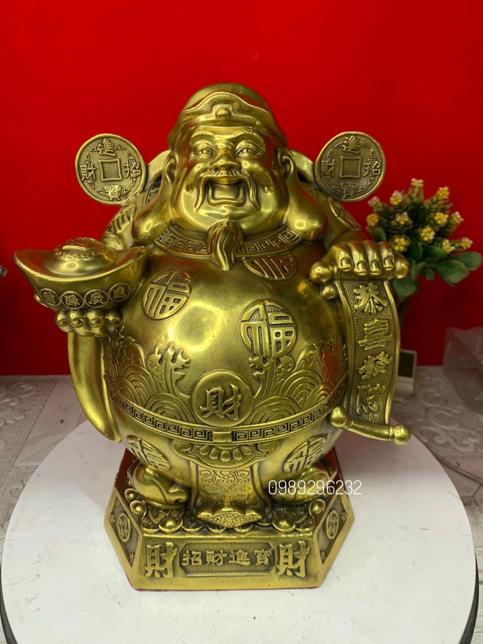 Tượng Thần Tài đứng phong thuỷ bằng đồng