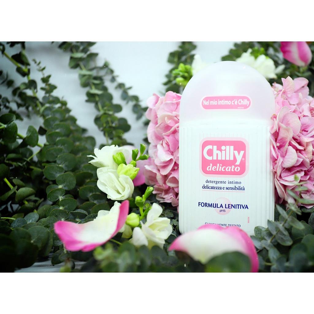 Combo 3 chai Dung dịch vệ sinh phụ nữ Chilly Delicato - Dưỡng mềm mại, sạch dịu êm - số 1 tại Italy-