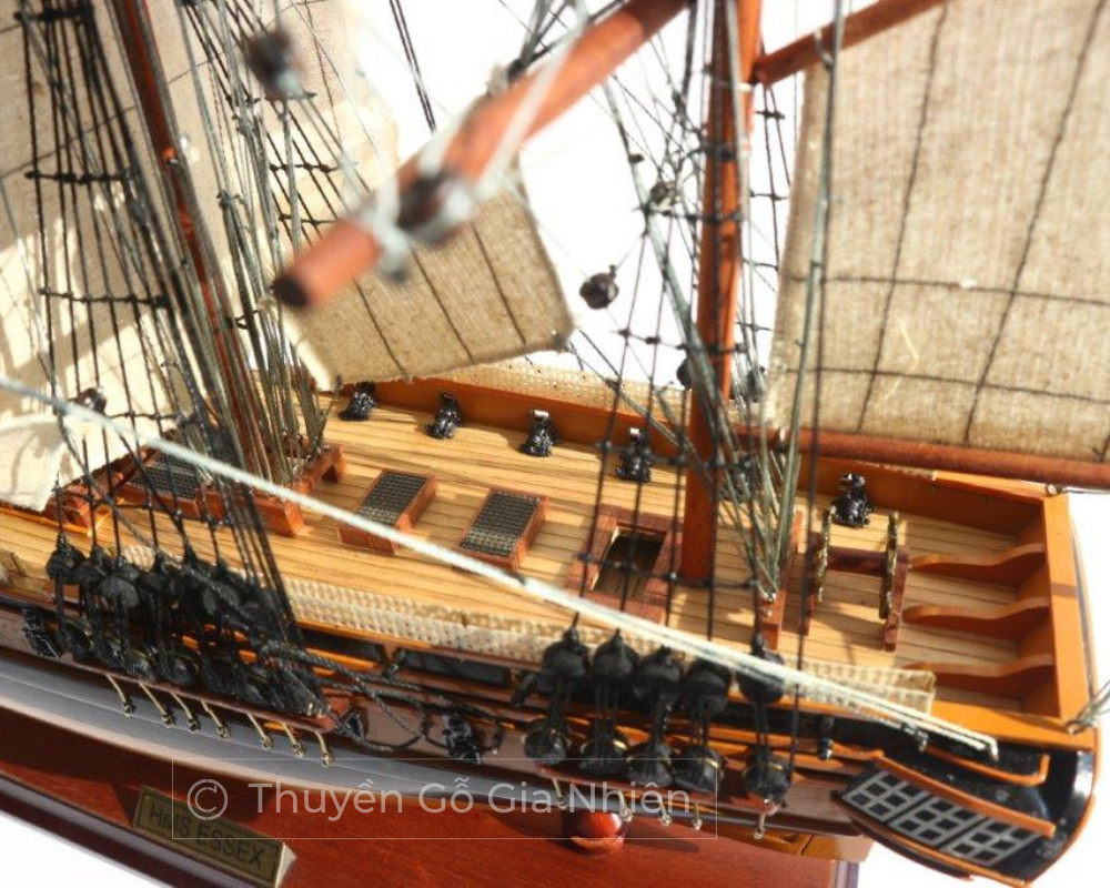 Mô Hình Thuyền Gỗ Phong Thủy Dạng Thuyền Cổ HMS ESSEX Chính Hãng Hàng Xuất Khẩu Chất Lượng Cao