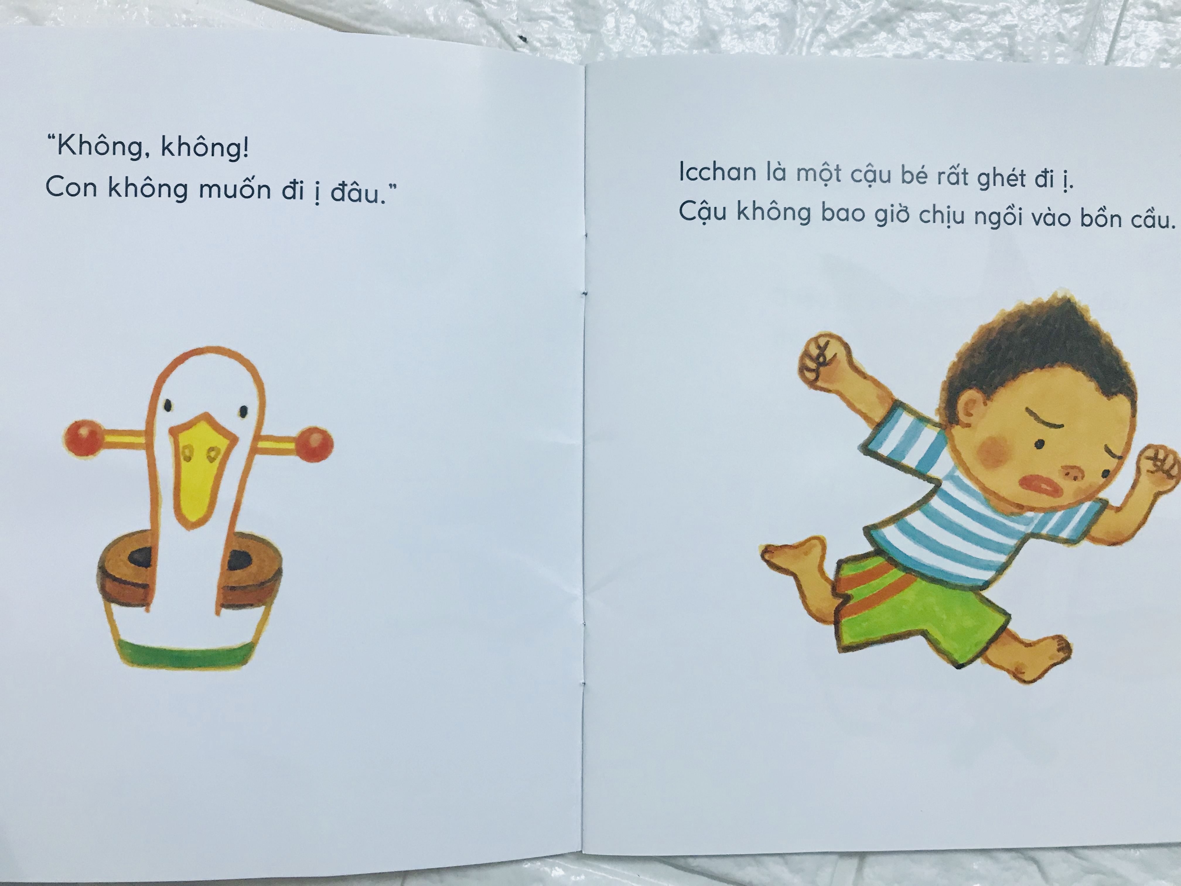 Sách bộ Ehon 6 cuốn - Bé 0-3 tuổi - Có dài không có tuyệt vời không + Mặc được rồi + Cầu trượt thật dài + Kết bạn với tớ nhé + Ngủ ngon nhé chim cánh cụt + Cùng đi ị nào