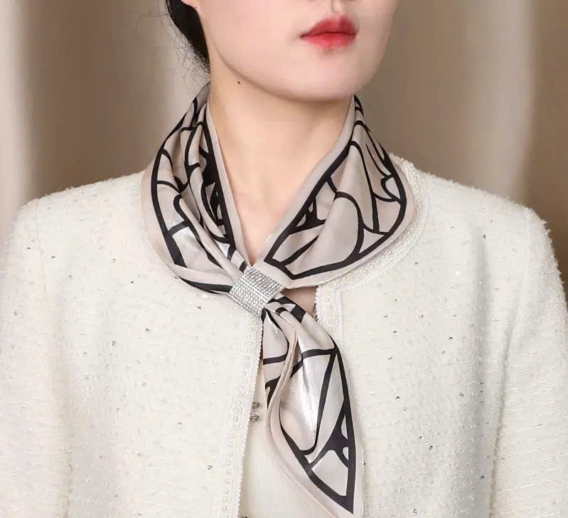 KHĂN LỤA DÀI KHĂN QUÀNG CỔ KHĂN CHOÀNG LỤA BĂNG ĐÔ TRANG TRÍ NƠ CAO CẤP ĐA NĂNG SANG TRỌNG THANH LỊCH MÃ 34