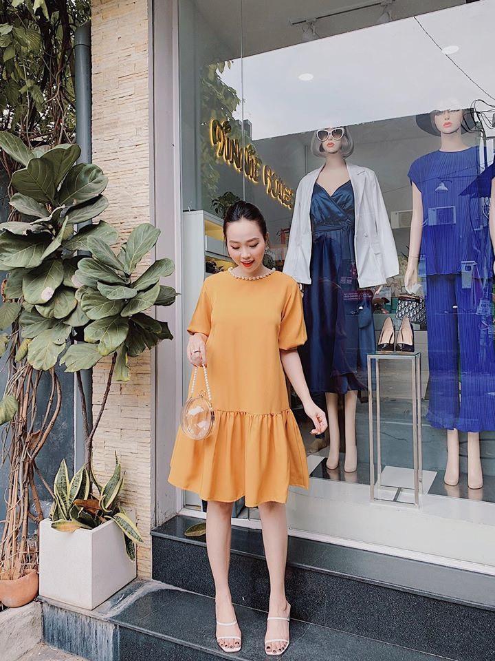 Đầm Suông Cổ Đính Ngọc Trai Thời Trang Giúp Chị Em Tự Tin Nổi Bật