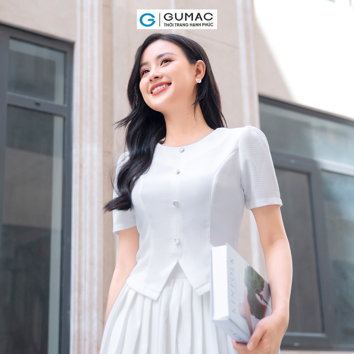 [BST MỚI THÁNG 9] Áo kiểu xẻ lai V GUMAC AD09006