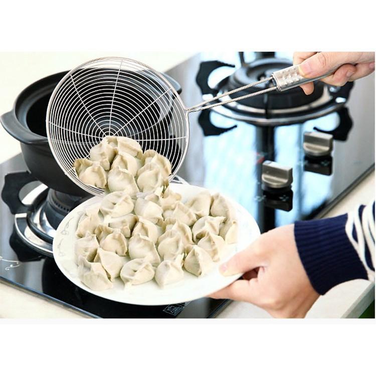Vợt lẩu, rán chiên, vợt vòng vớt thức ăn cán inox bền đẹp