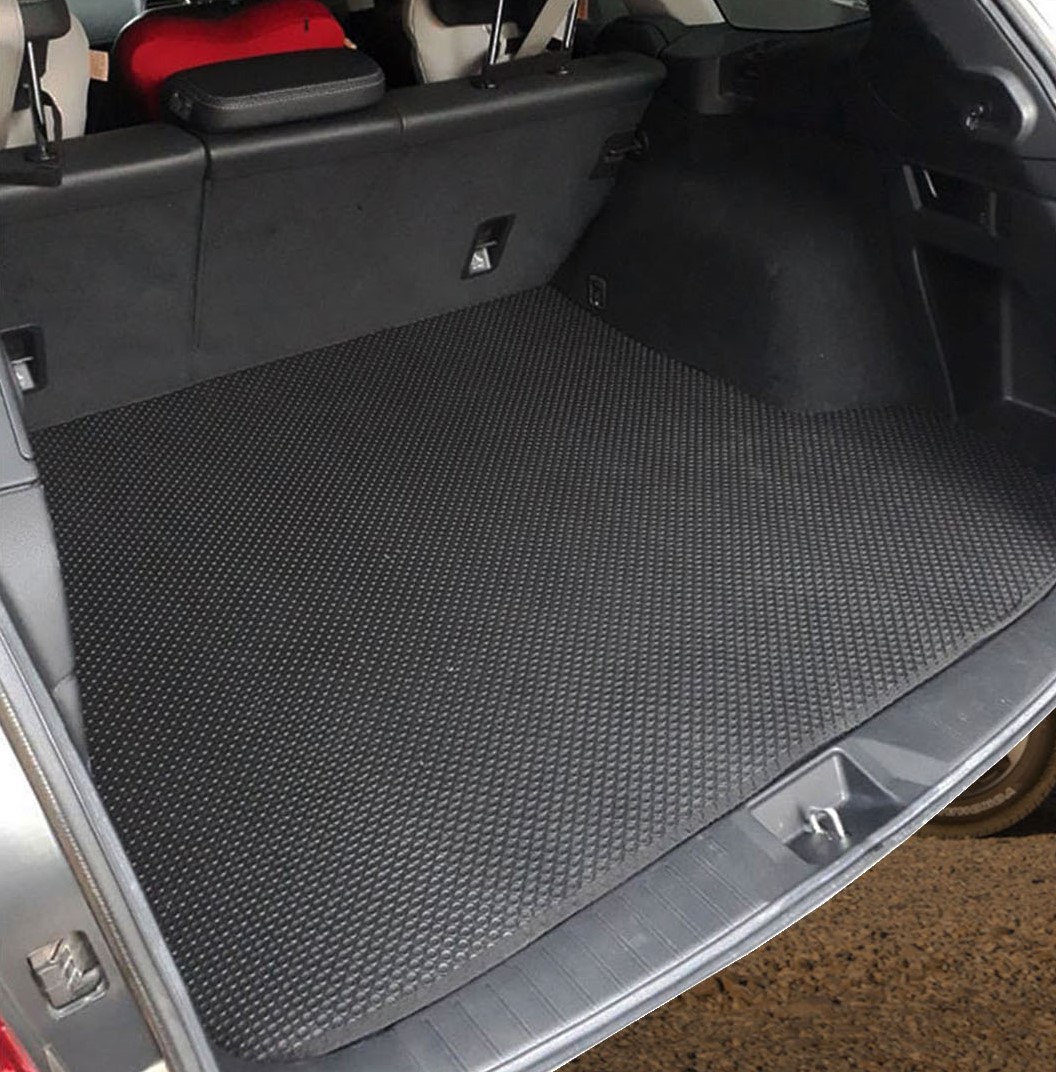 Thảm lót sàn ô tô KATA cho xe Subaru Forester - Khít với sàn xe, Chống trơn, Không mùi, Không ẩm mốc