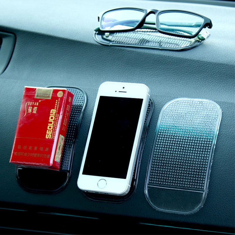 Tấm lót giữ đồ chống trượt điện thoại đồ dùng vật dụng nhỏ trên ô tô 13x7cm