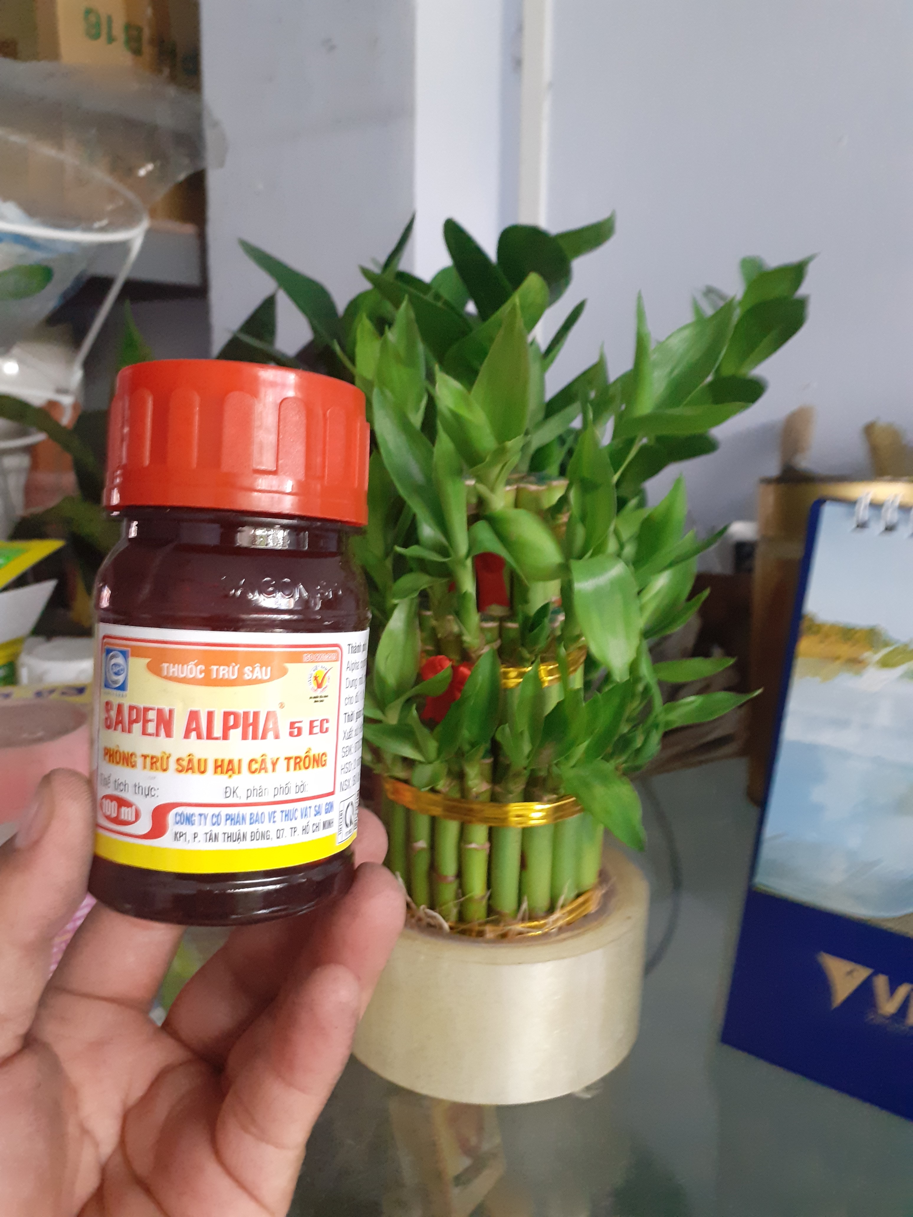 Chế phẩm phòng sâu hại cây trồng