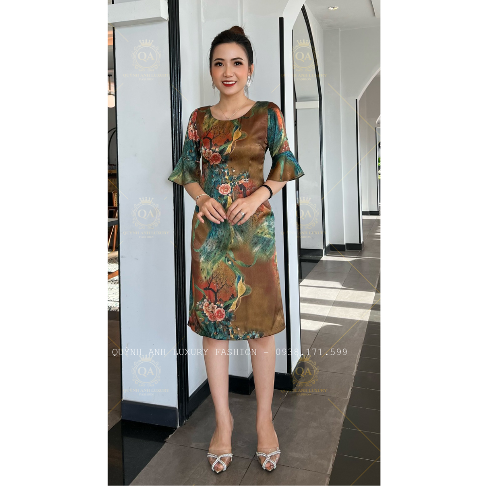 Đầm Suông Hoa 3D Tone Nâu Xanh Tay Loe Cao Cấp Vera Dress
