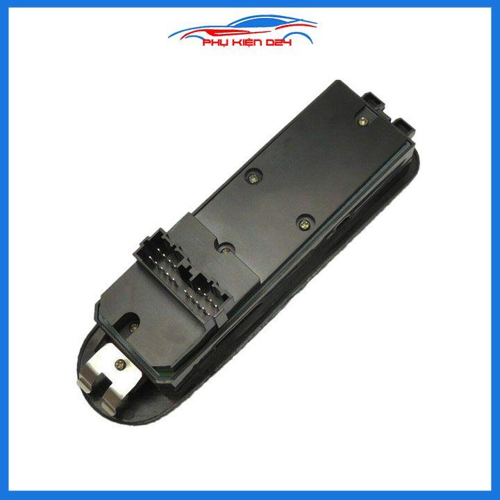 Công tắc nâng hạ kính tổng Mitsubishi Carisma 1995-2006 mã MR740599