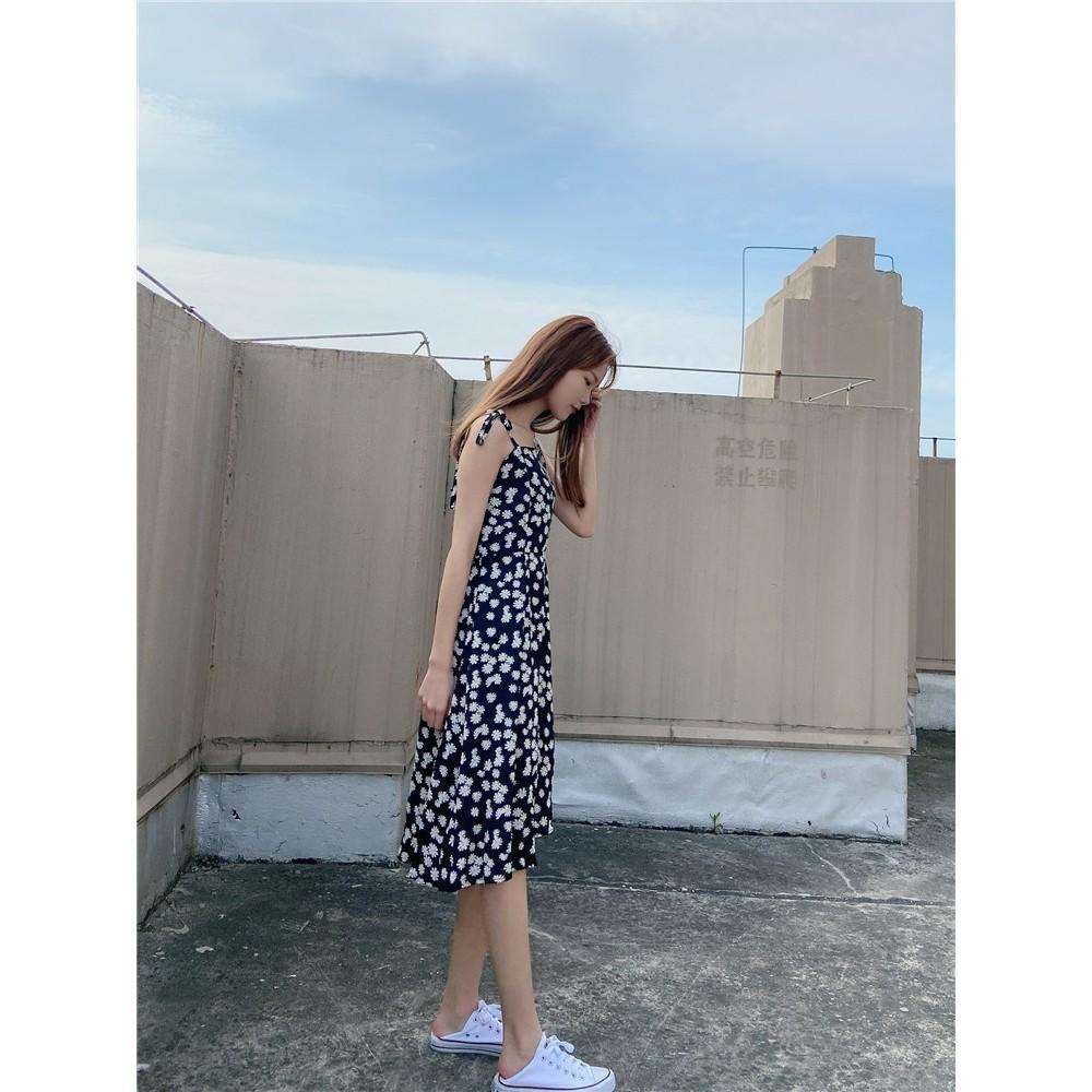 Váy Yếm 2 Dây Hoa Cúc Chất Thô Dáng Vay A Nhẹ