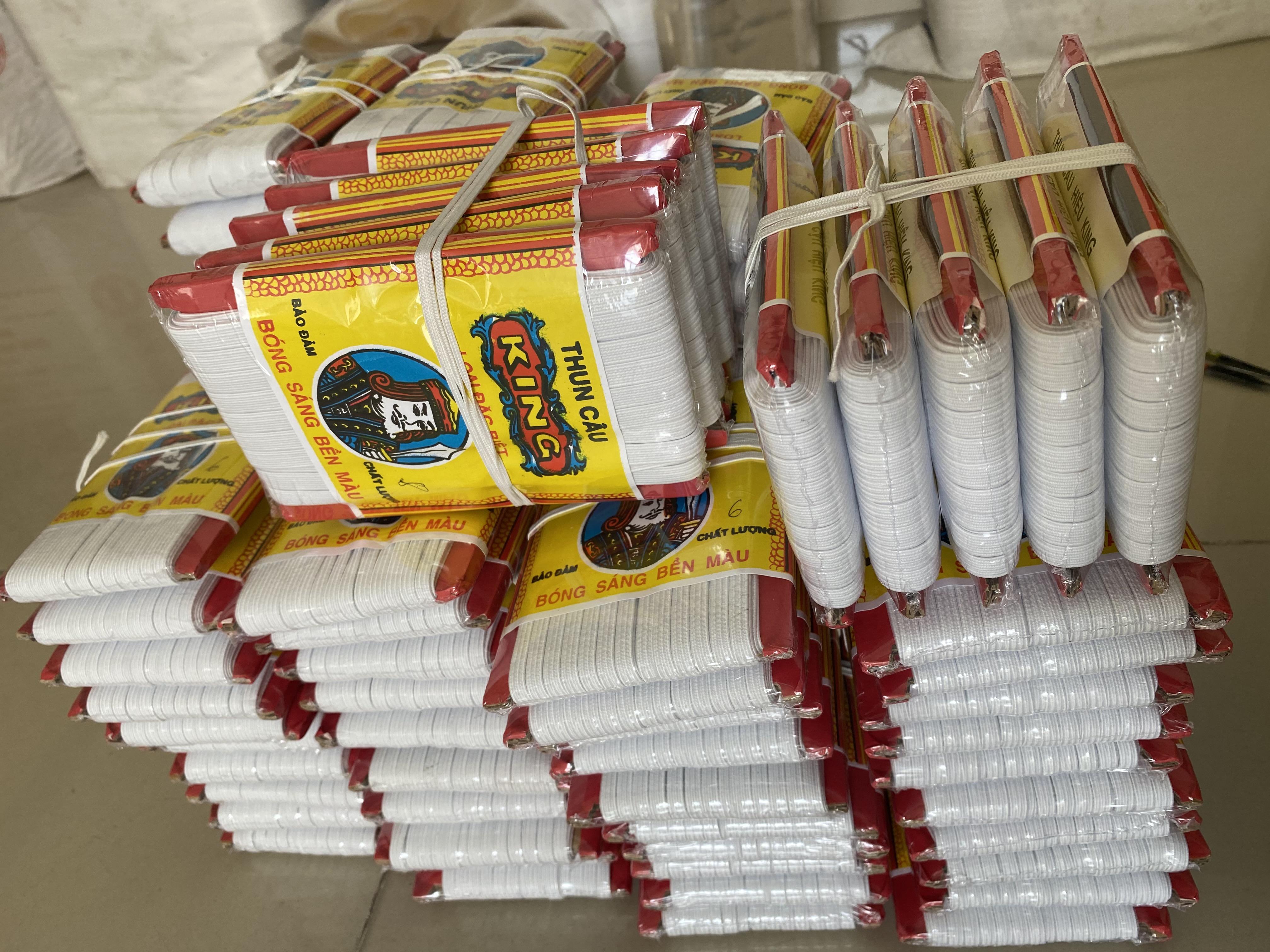 Thun King bản 7mm (số 8) vỉ 20 mét may scrunchies, luồn quần áo, bo, nhún