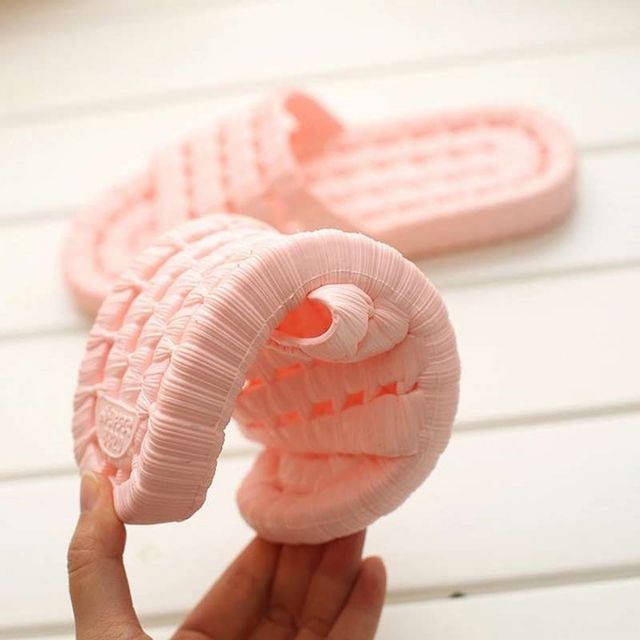 Dép nhựa sọc lưới đi trong nhà siêu bền, siêu nhẹ - màu sắc giao ngẫu nhiên
