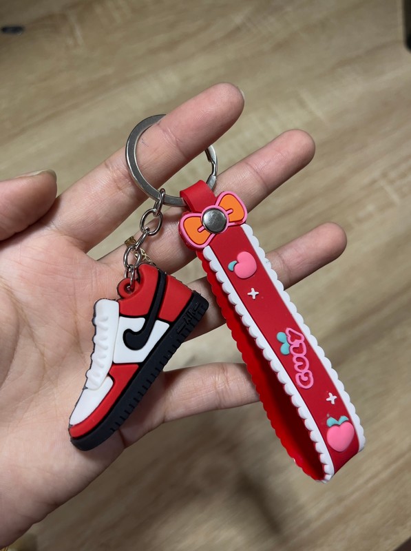 Móc Khoá Hình Chiếc Giày Dễ Thương Thời Trang Độc Lạ