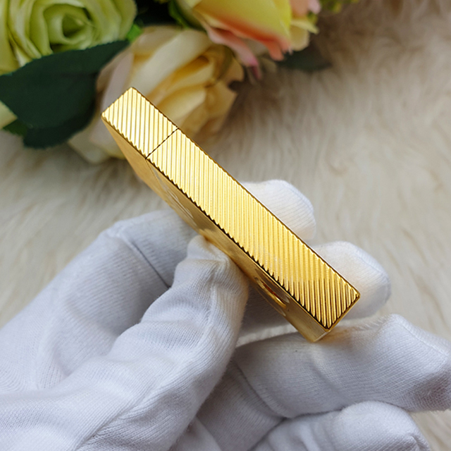 Vỏ Hột Quẹt Bật Lửa Upon Điệp Viên 007 Xọc Chéo DX15V Màu Vàng - Dùng Xăng Bấc Đá Cao Cấp